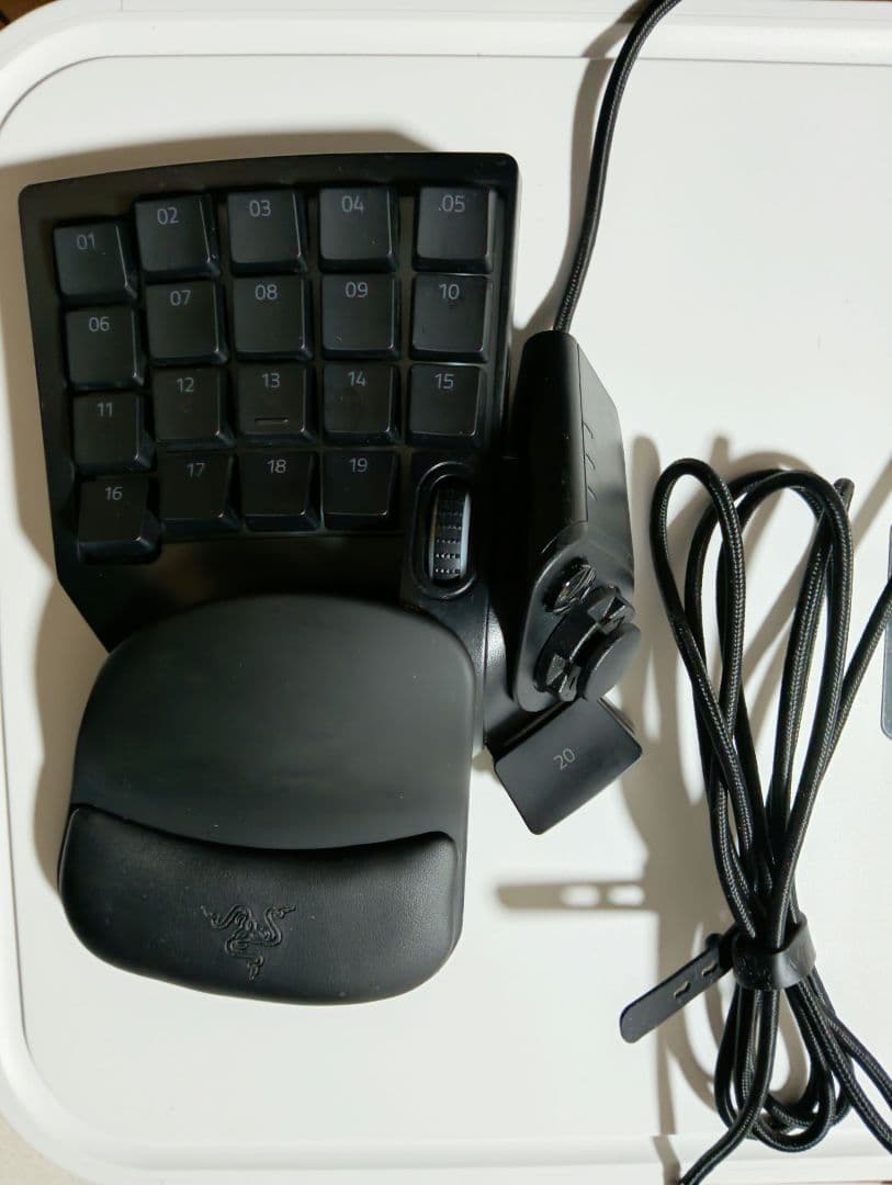 Razer Tartarus V2 ゲーミングキーパッド