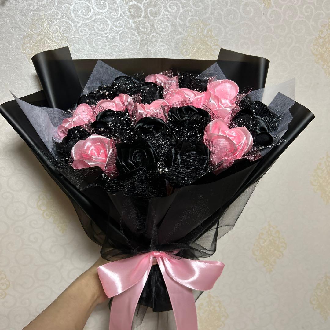 21本黒ピンクバラブーケ　プレゼント お祝い 枯れない花 永生薔薇　特別な人へ
