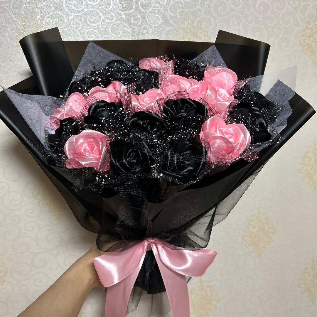 21本黒ピンクバラブーケ　プレゼント お祝い 枯れない花 永生薔薇　特別な人へ