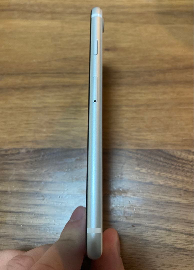 iPhoneSE2 64GB ホワイト　SIMフリー 本体