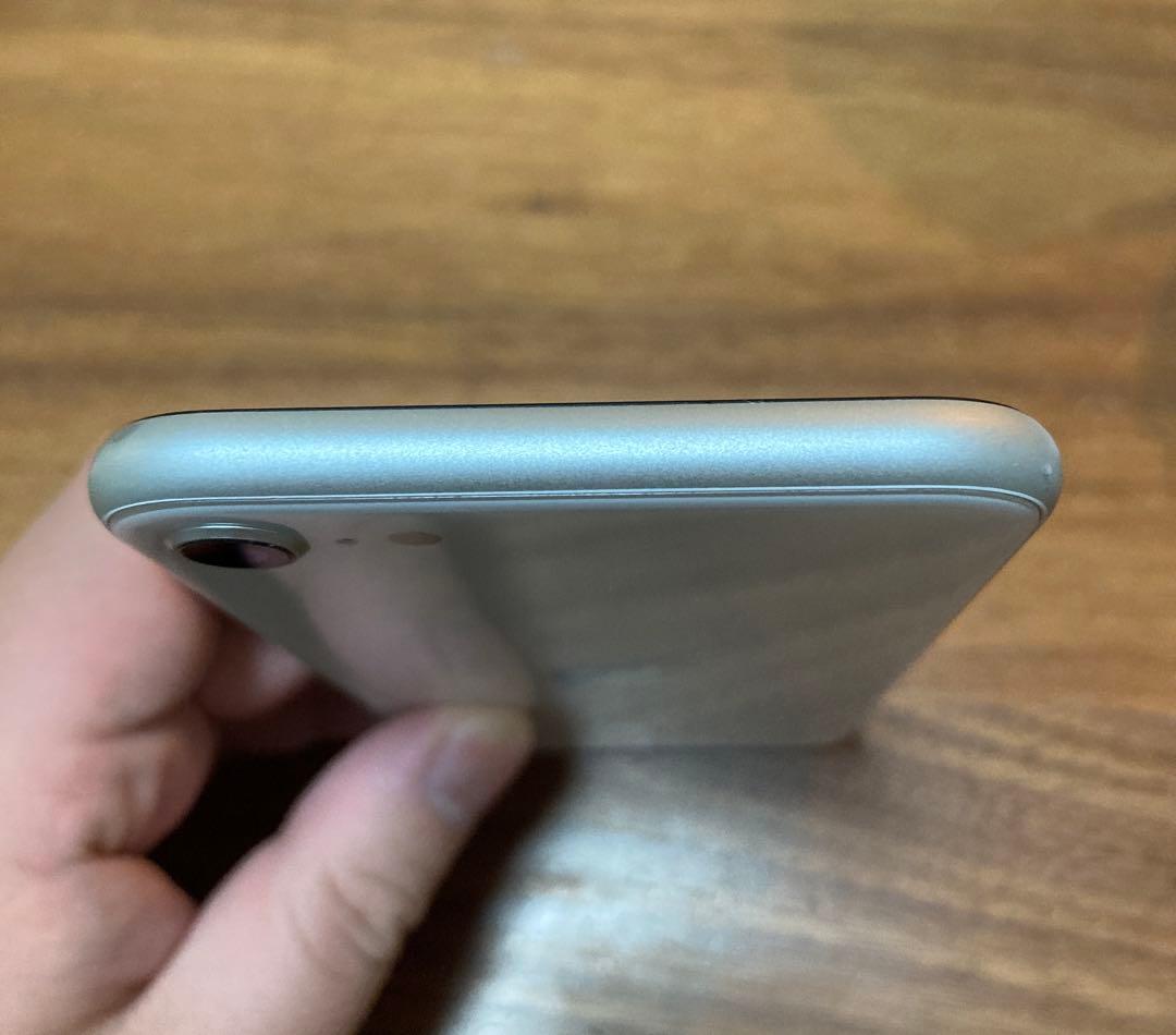 iPhoneSE2 64GB ホワイト　SIMフリー 本体