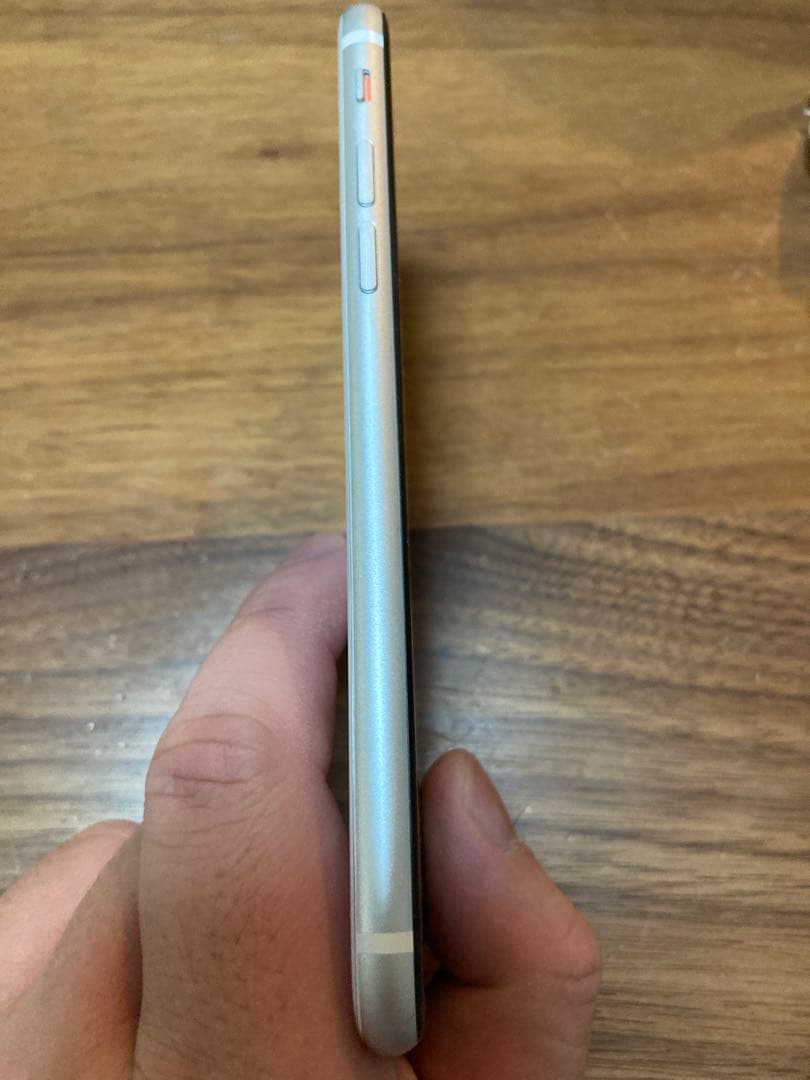 iPhoneSE2 64GB ホワイト　SIMフリー 本体