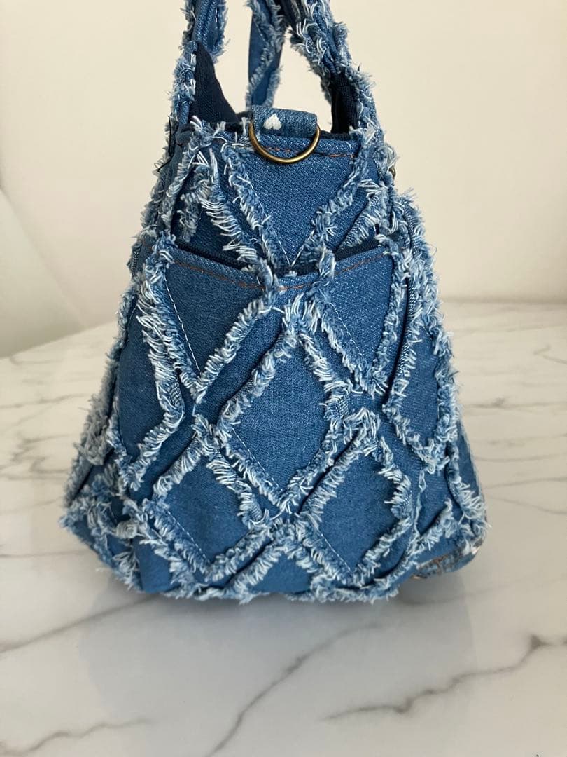 1083 まりゆ　大きめフリンジデニムリメイクバック　ハンドメイド