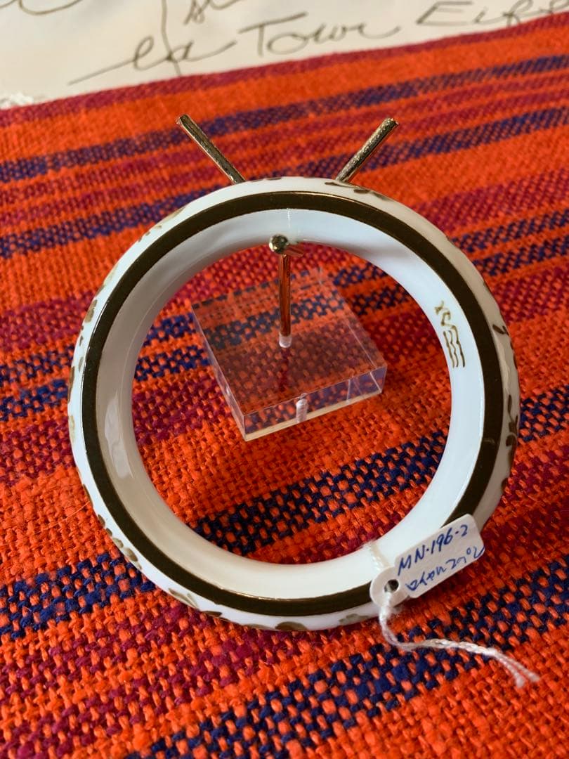 ロイヤルコペンハーゲン　ビンテージのレアなブラウンフラワー陶器のバングルお洒落！