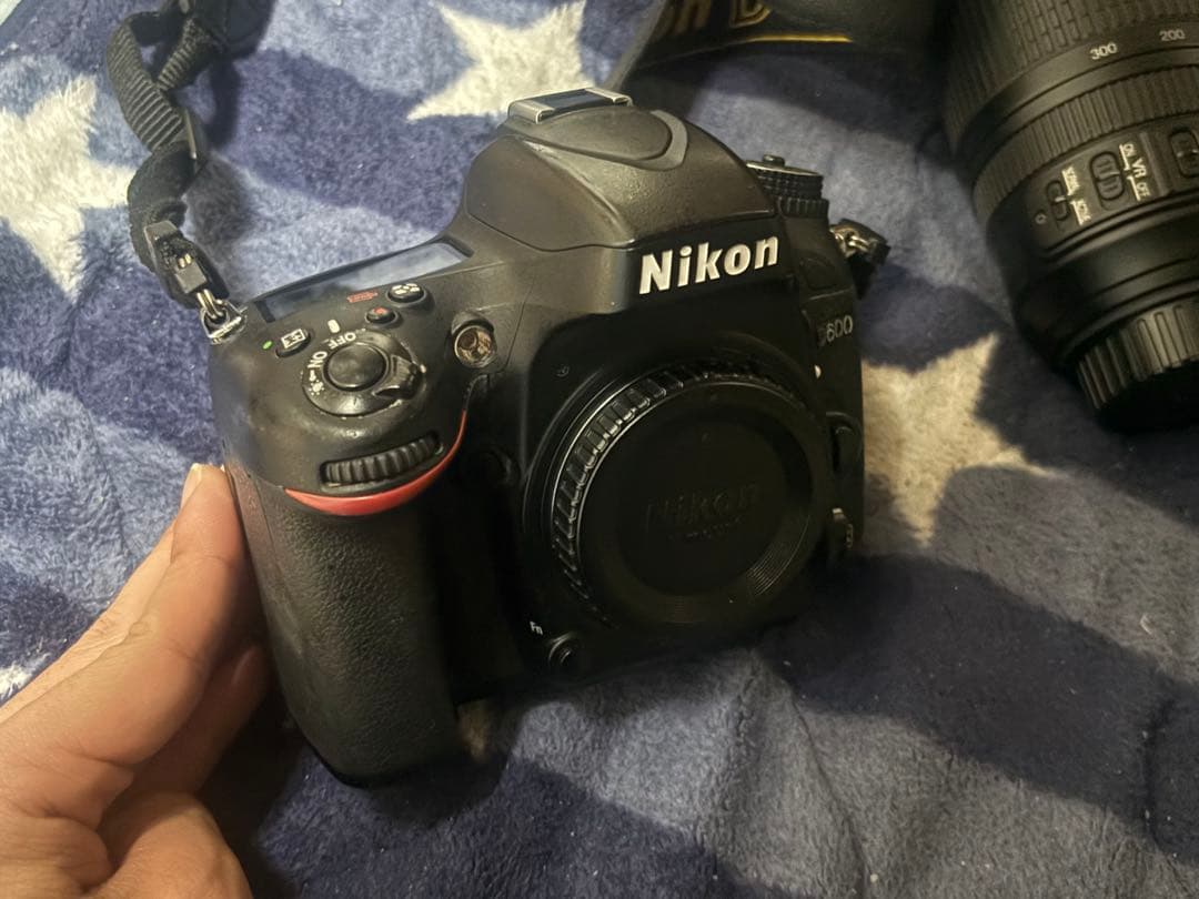 Nikon D600 70ー300mmレンズセット