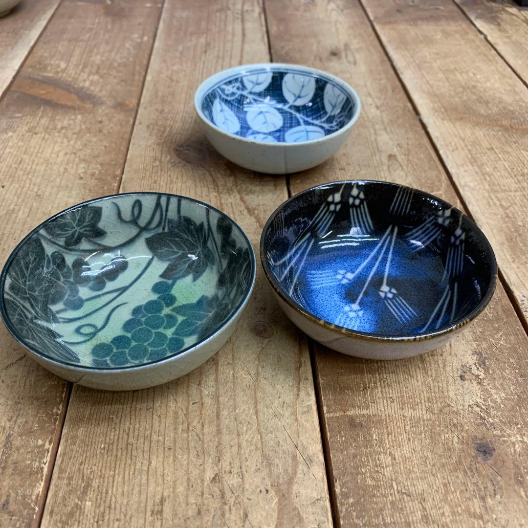 D-5 【趣のある和食器】柄違い小皿・小鉢 12点セット（黒塗箱付き）まとめ売り