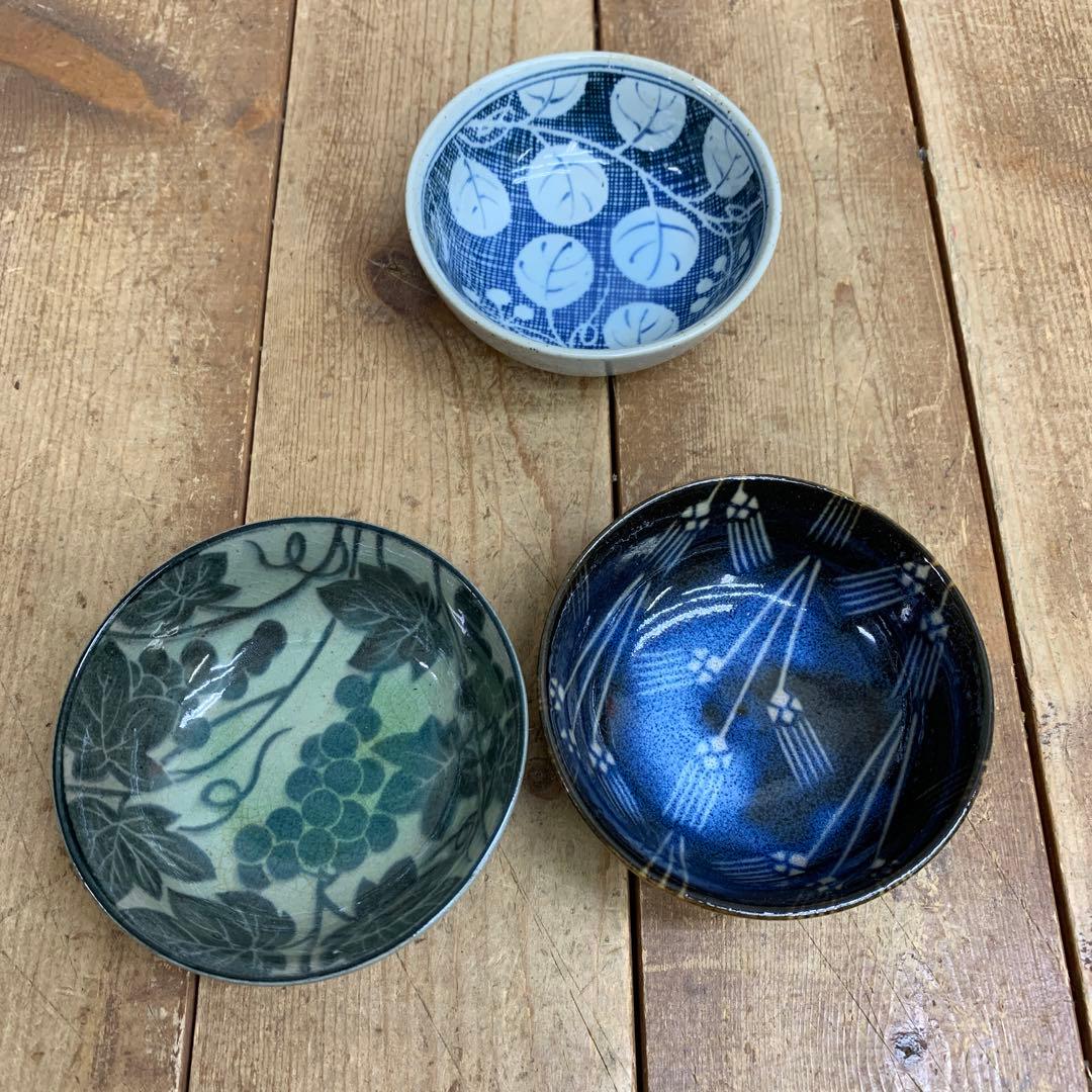 D-5 【趣のある和食器】柄違い小皿・小鉢 12点セット（黒塗箱付き）まとめ売り