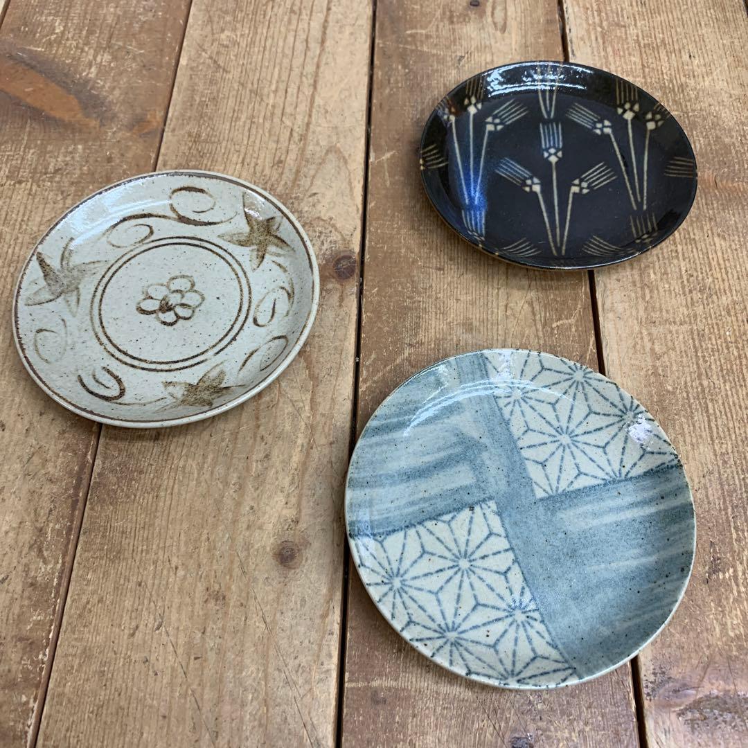 D-5 【趣のある和食器】柄違い小皿・小鉢 12点セット（黒塗箱付き）まとめ売り