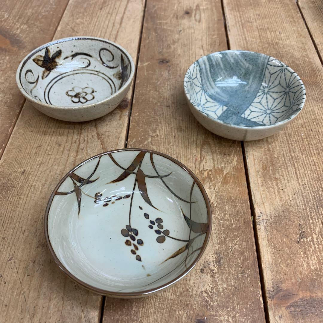 D-5 【趣のある和食器】柄違い小皿・小鉢 12点セット（黒塗箱付き）まとめ売り