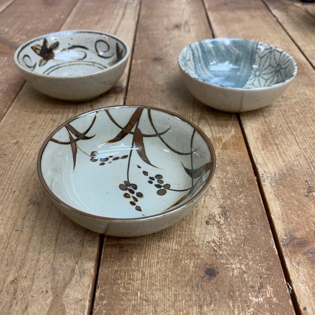 D-5 【趣のある和食器】柄違い小皿・小鉢 12点セット（黒塗箱付き）まとめ売り