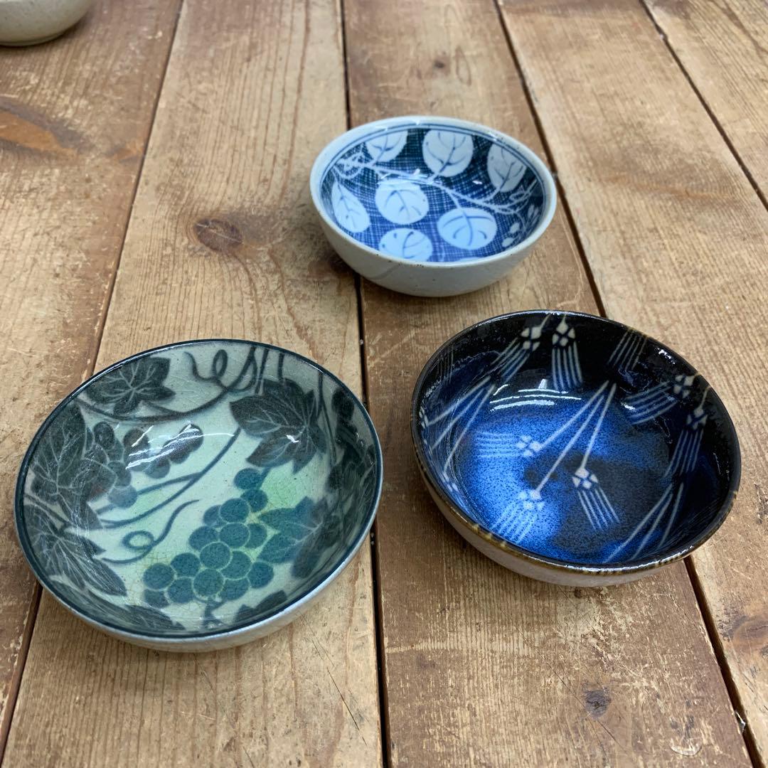 D-5 【趣のある和食器】柄違い小皿・小鉢 12点セット（黒塗箱付き）まとめ売り