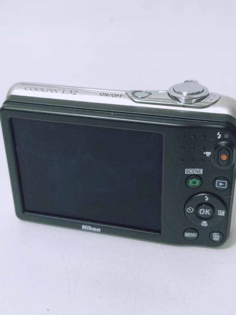 Nikon COOLPIX L3 デジカメ　単3稼働 コンパクトデジタルカメラ
