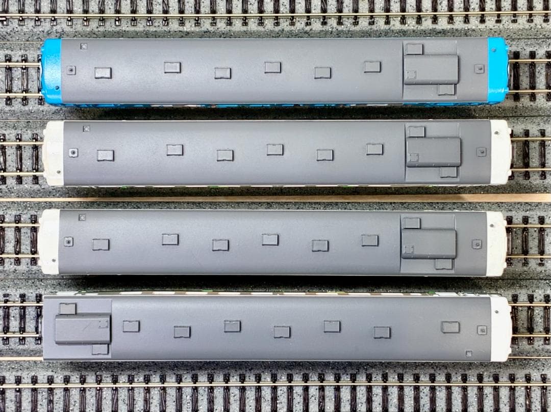 ＊絶版モデル＊キハ40系700番台 “イカ塗装＋JR北海道標準色” 4両編成