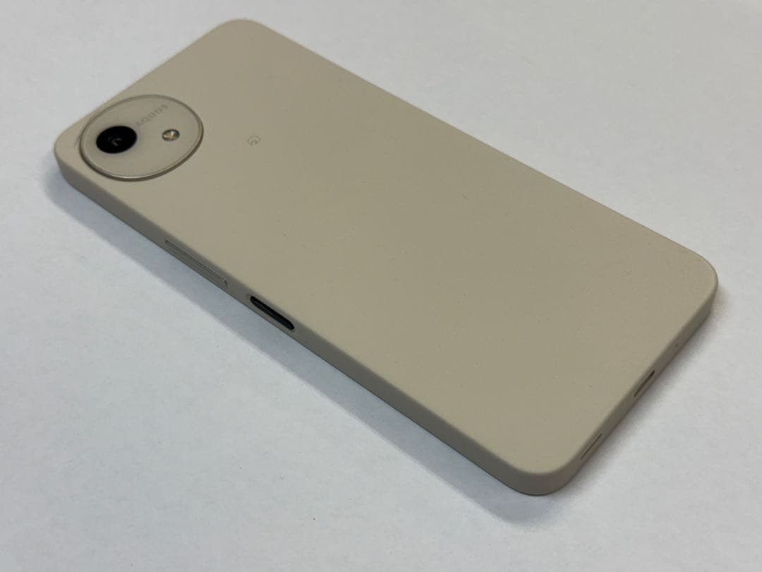 SIMフリー docomoモデル AQUOS wish4 SH-52E ホワイト