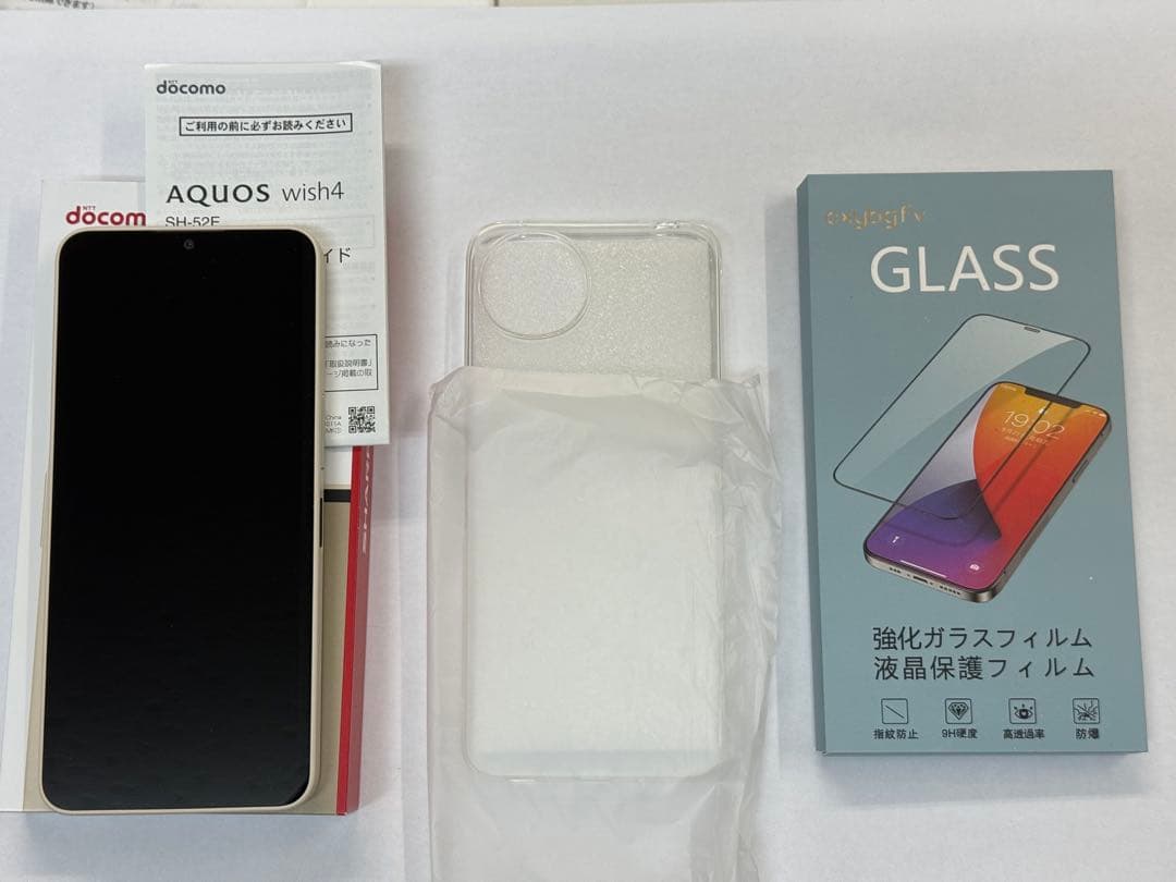 SIMフリー docomoモデル AQUOS wish4 SH-52E ホワイト
