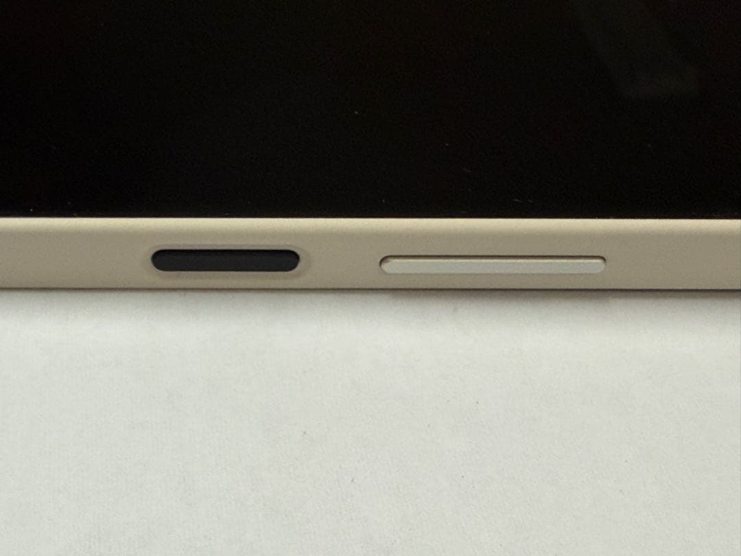 SIMフリー docomoモデル AQUOS wish4 SH-52E ホワイト