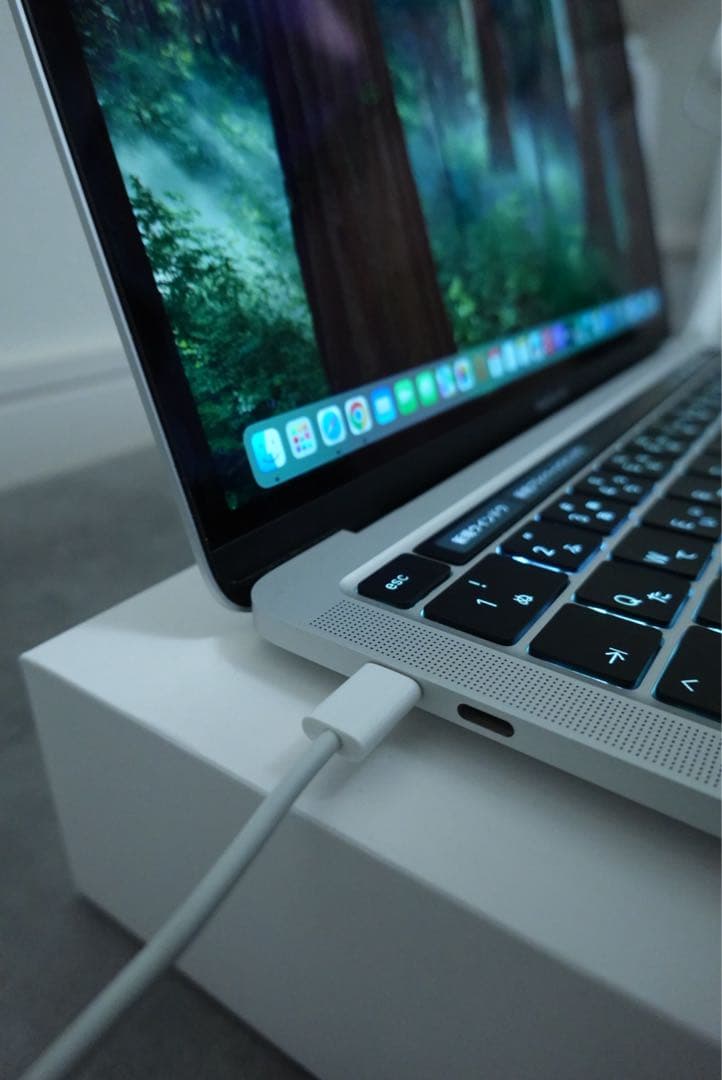 MacBook Pro 13 2020 Retina SSD512GB 美品