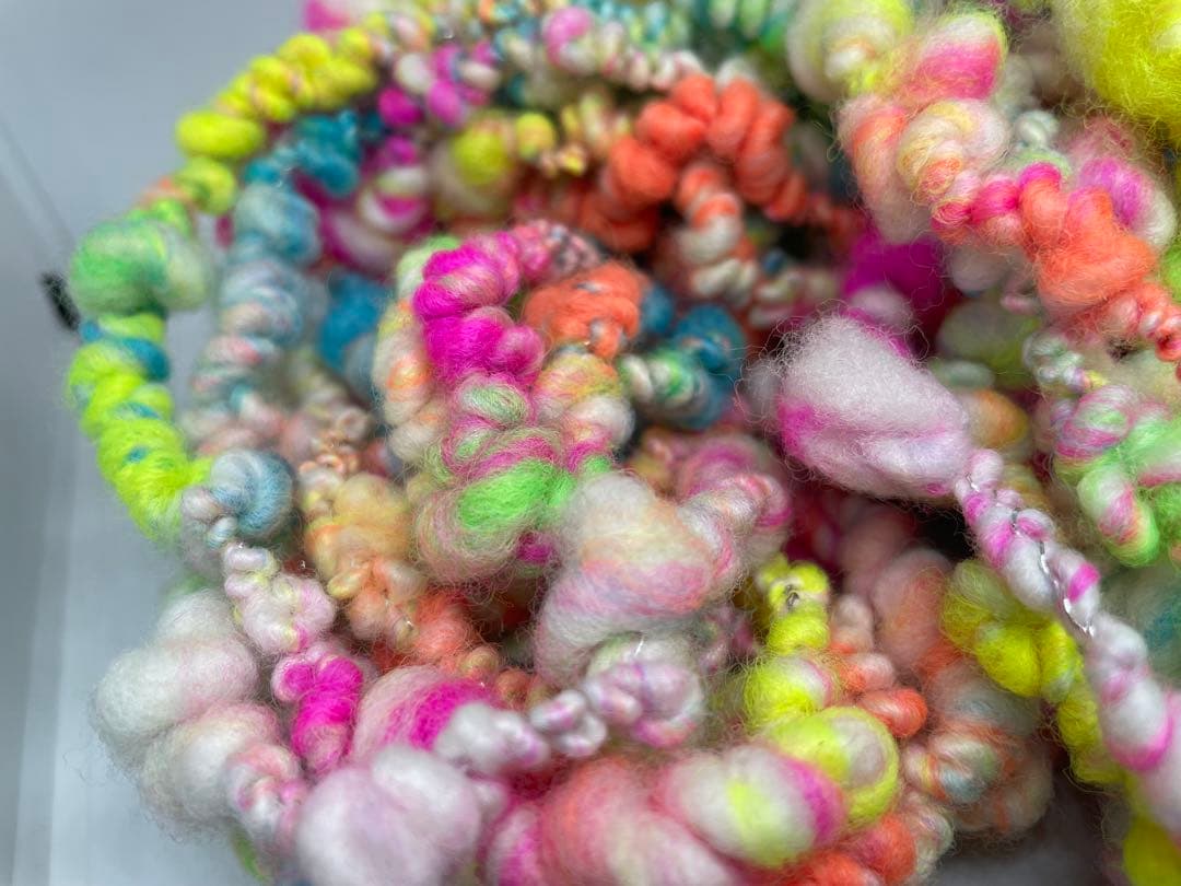 アートヤーン(331) 約53g 2120円