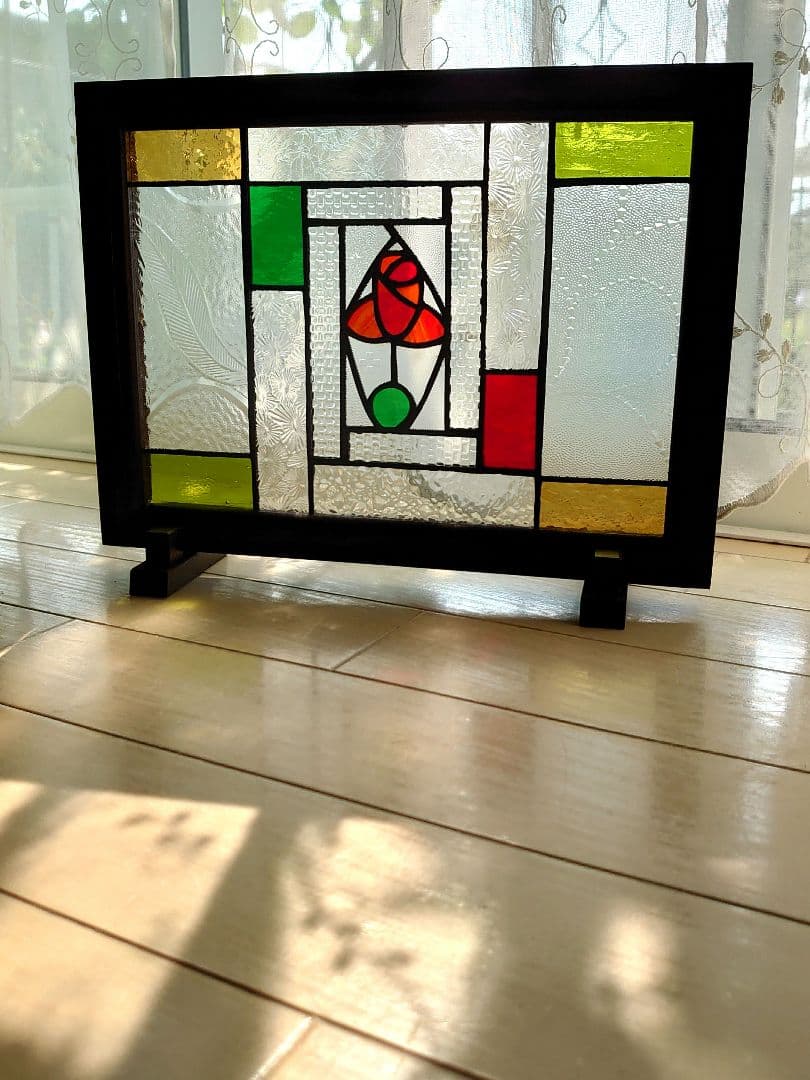 ステンドグラス アンティーク薔薇デザイン