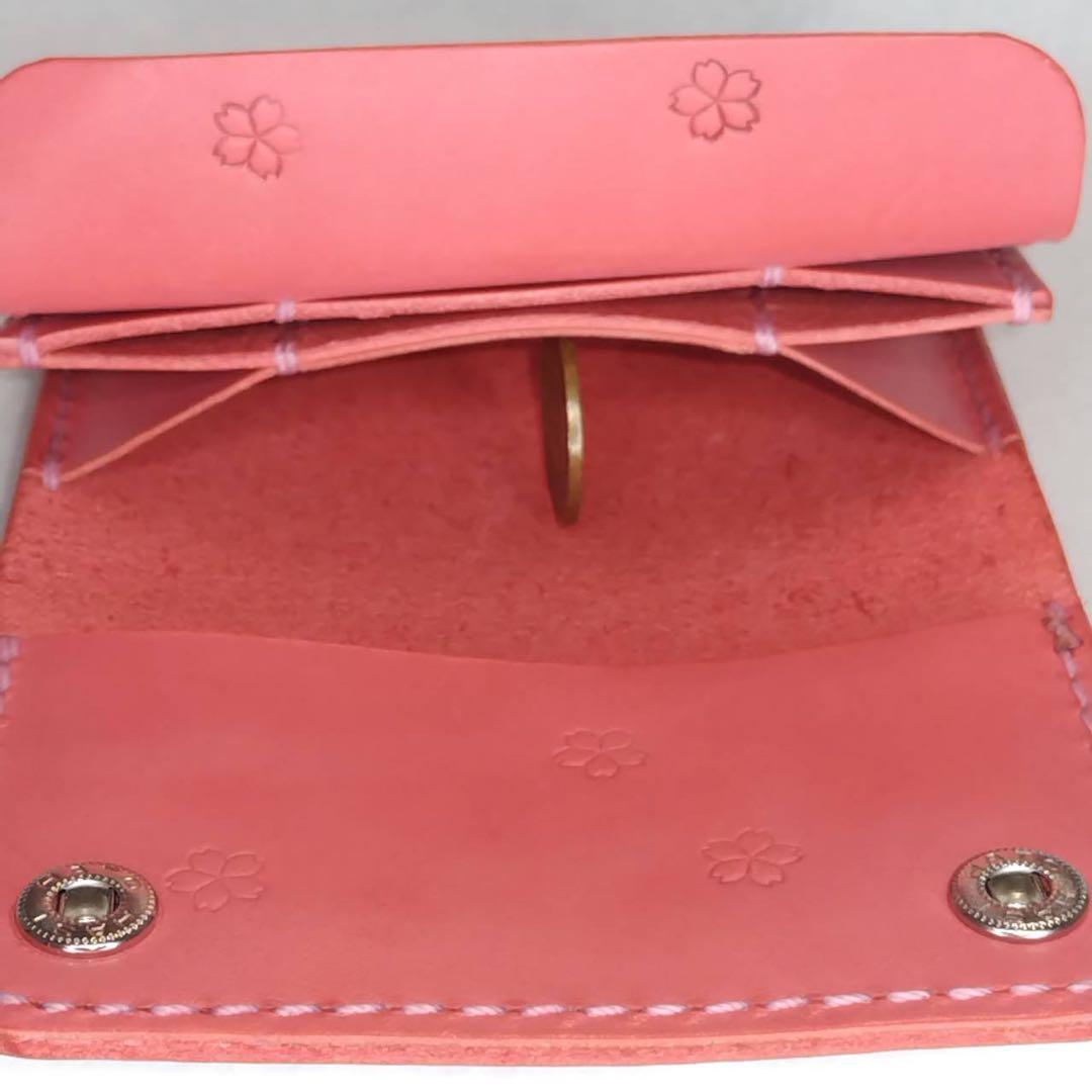 【ハンドメイド】総手縫い ヌメ革のウォレット（ピンク）サクラ刻印　革財布