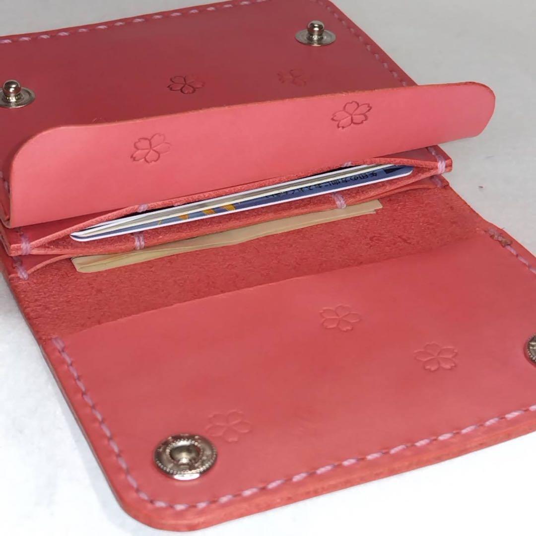 【ハンドメイド】総手縫い ヌメ革のウォレット（ピンク）サクラ刻印　革財布