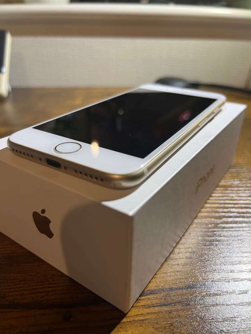Apple iPhone 7 128GB ゴールド