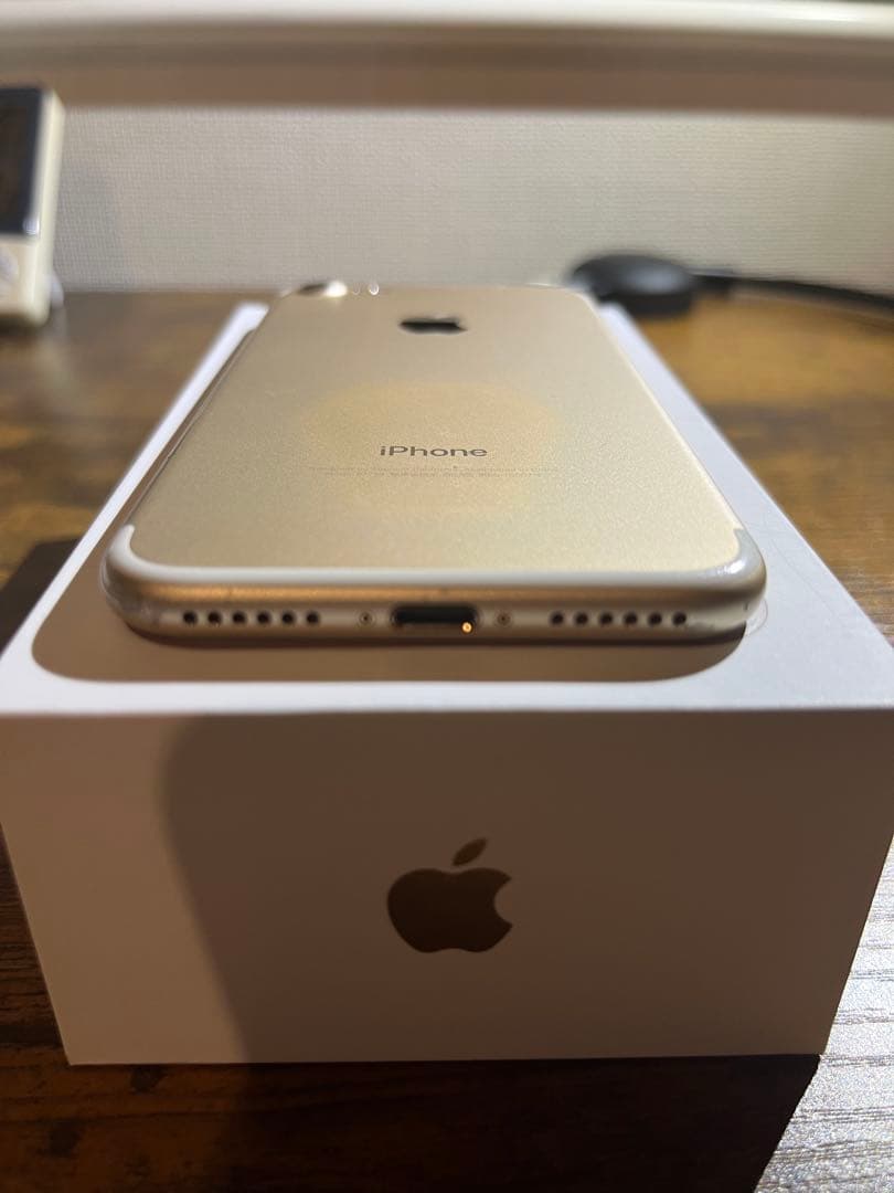 Apple iPhone 7 128GB ゴールド