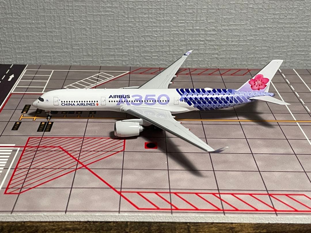 phoenix チャイナエアライン A350-900 B-18918