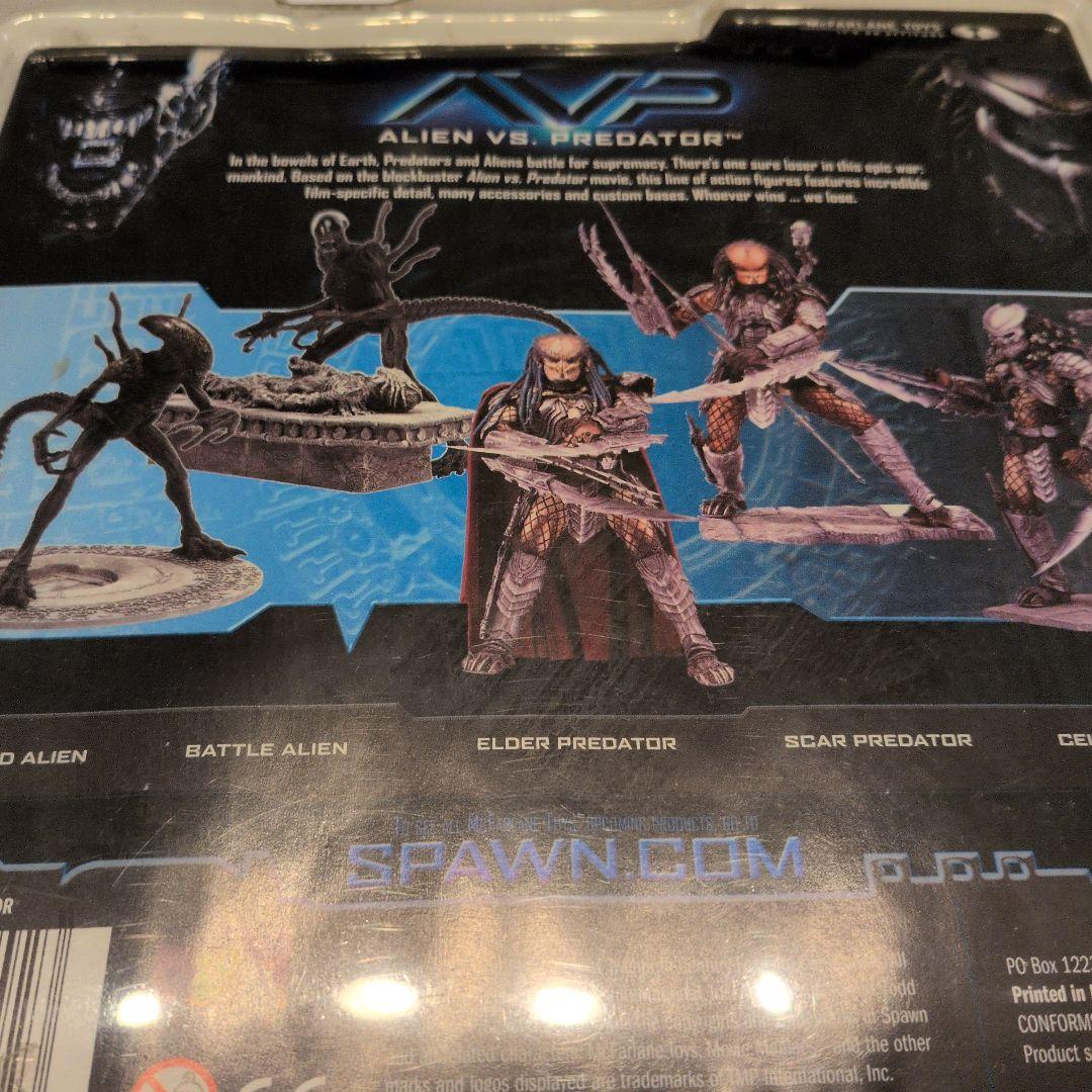 マクファーレントイズ　Elder Predator フィギュア