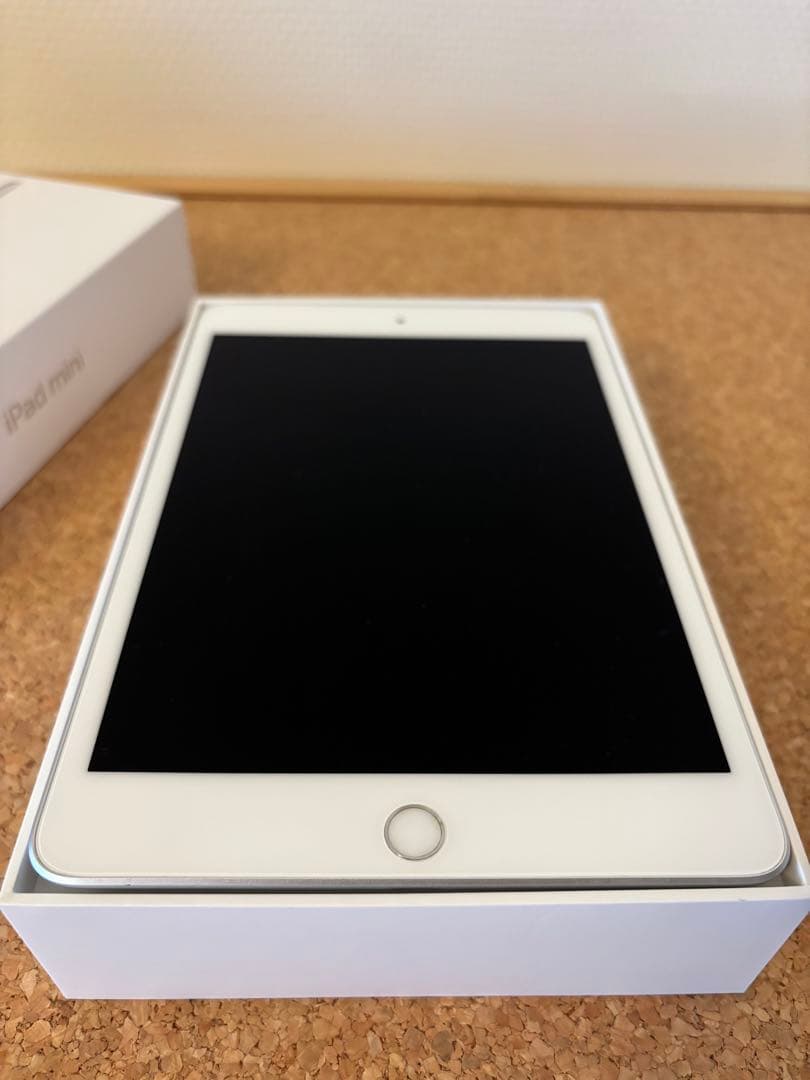 Apple iPad mini 第5世代 Wi-Fiモデル 64GB シルバー