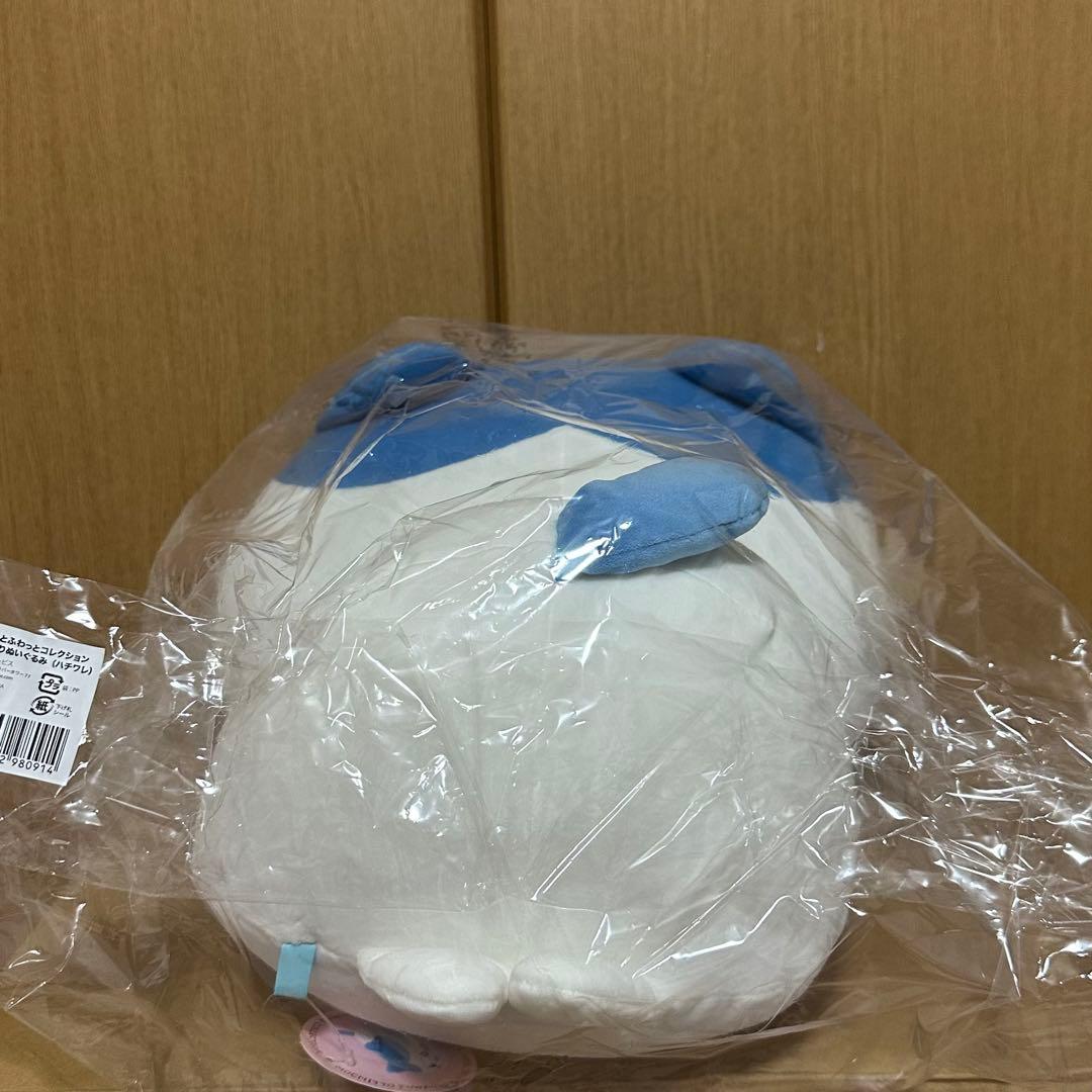 ぬいぐるみ（ちいかわ、ハチワレ）