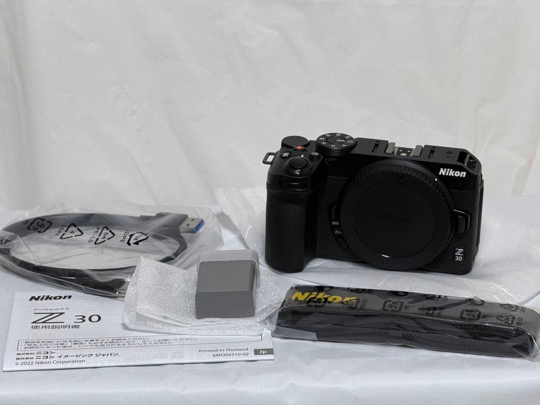 新品未使用　Nikon Z30 本体のみ