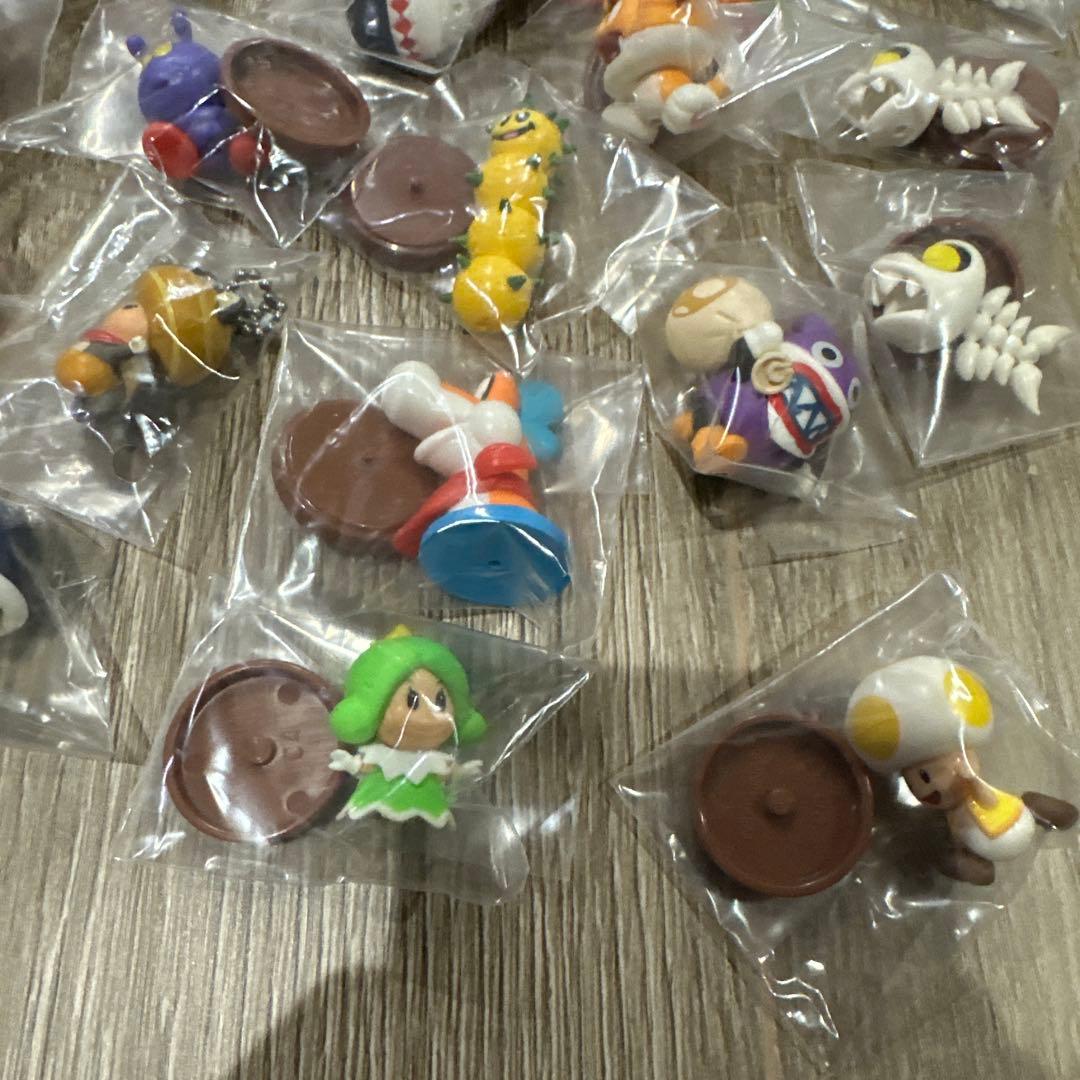 マリオ　チョコエッグ　マリオグッズ　キーホルダー　35個セット