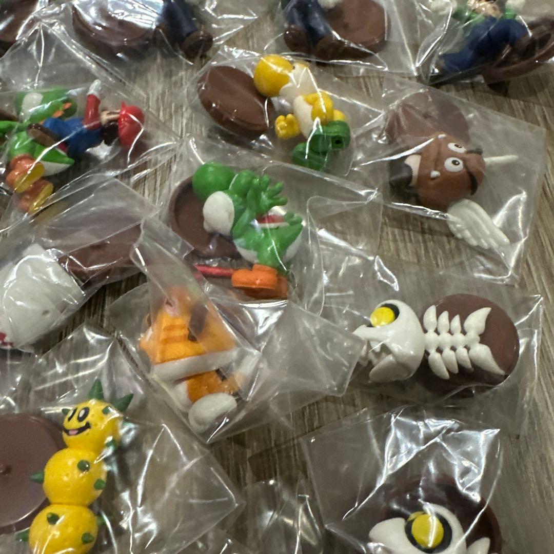 マリオ　チョコエッグ　マリオグッズ　キーホルダー　35個セット