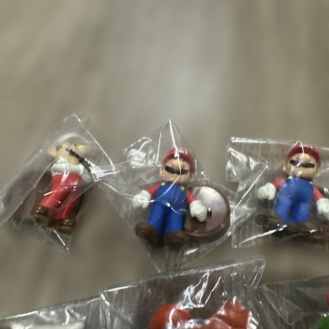 マリオ　チョコエッグ　マリオグッズ　キーホルダー　35個セット