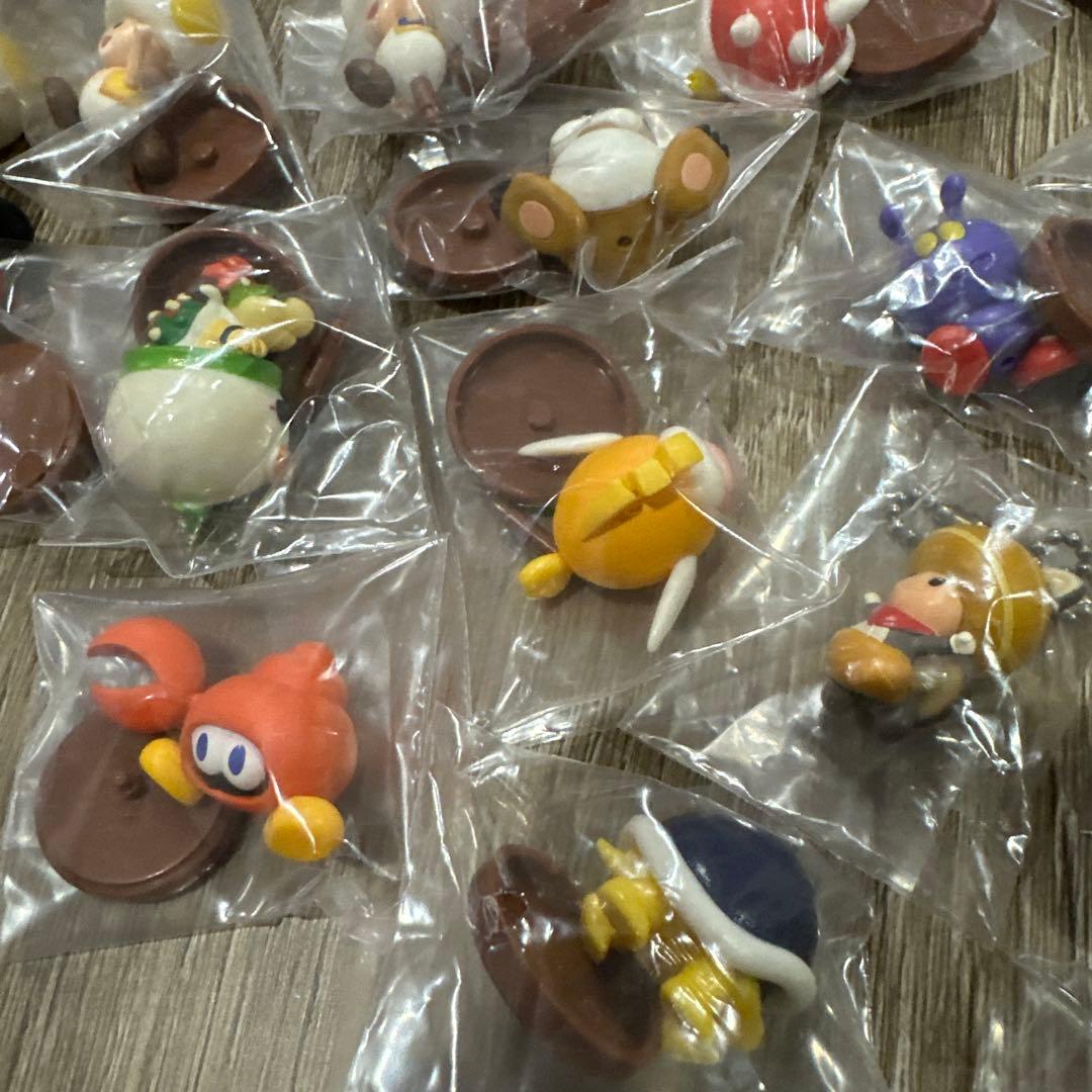 マリオ　チョコエッグ　マリオグッズ　キーホルダー　35個セット