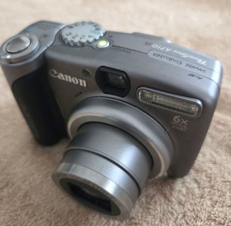 Canon　デジタルカメラPowerShot A710 IS 7.1MPケース付