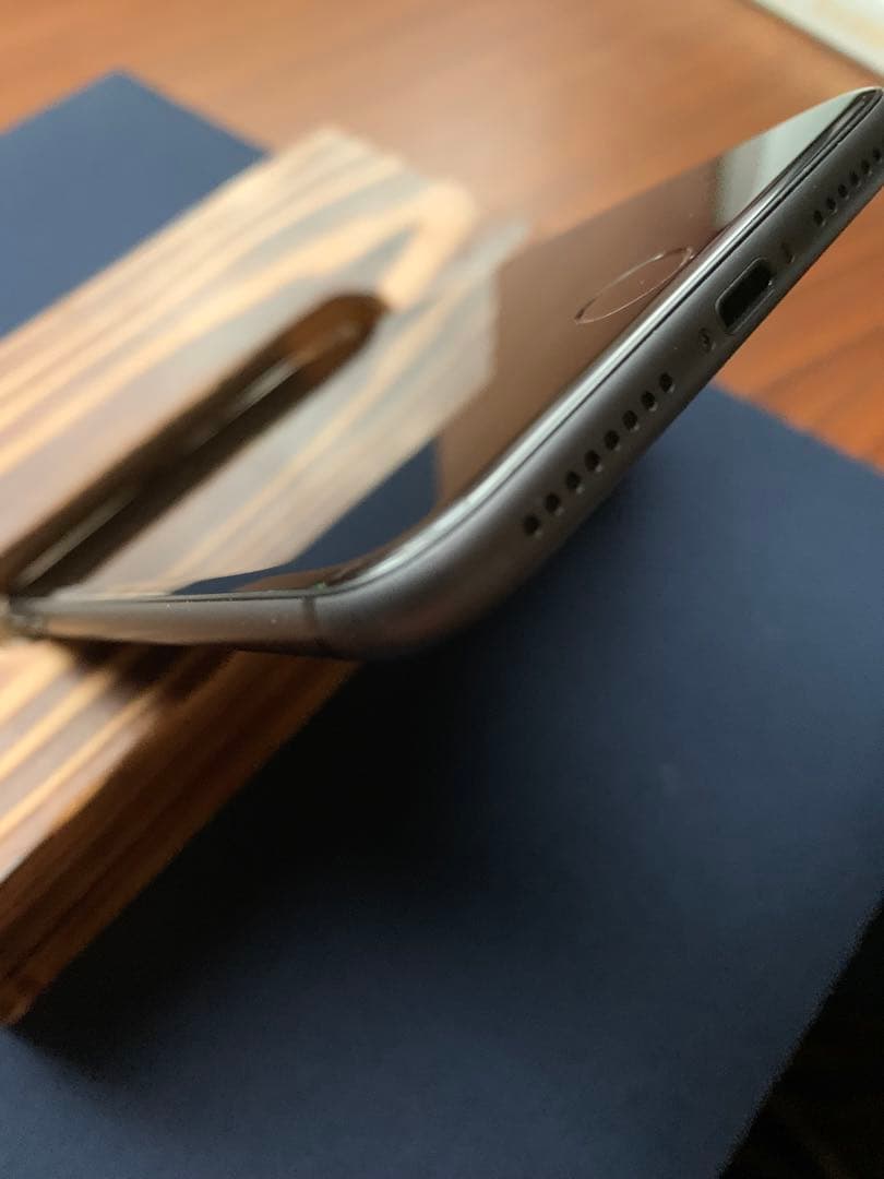 スマートフォン本体 iPhone 8 PIus 64GB