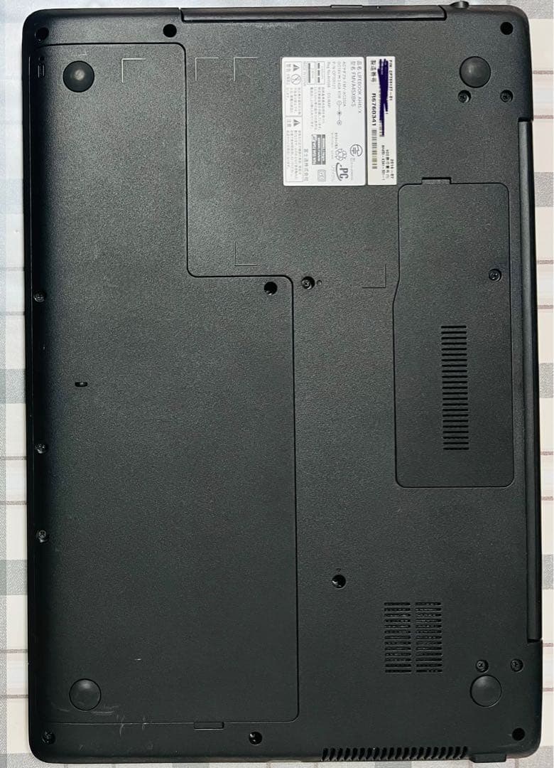 FUJITSU ノートパソコンWin11/8GB/SSD240GB/OFFICE