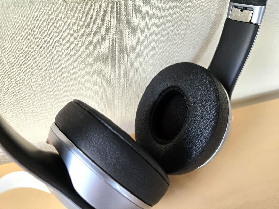 ☆MINT✨☆Beats Solo2 Wireless headphones