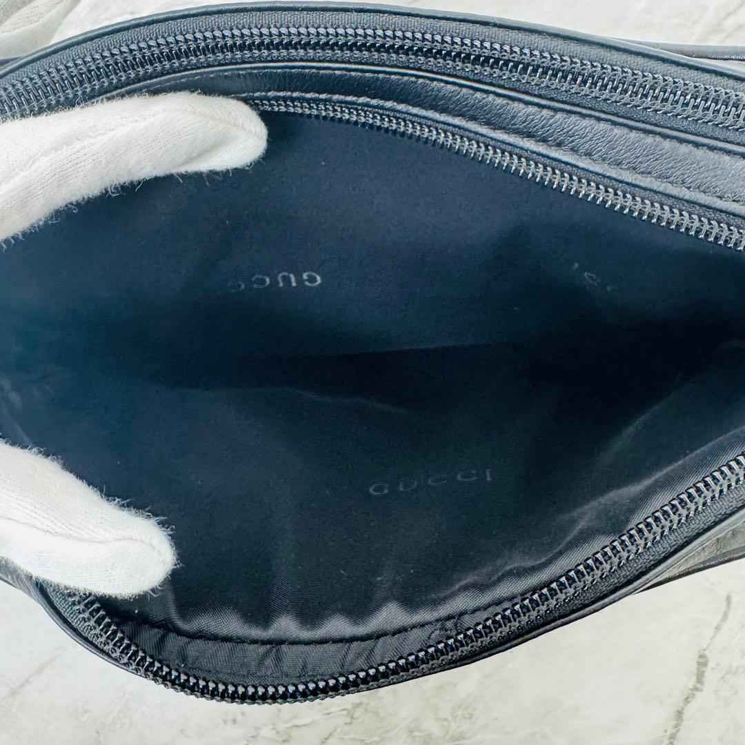 ✨GUCCI✨グッチ✨ロゴプレート✨レザー✨ブラック✨クラッチバッグ✨