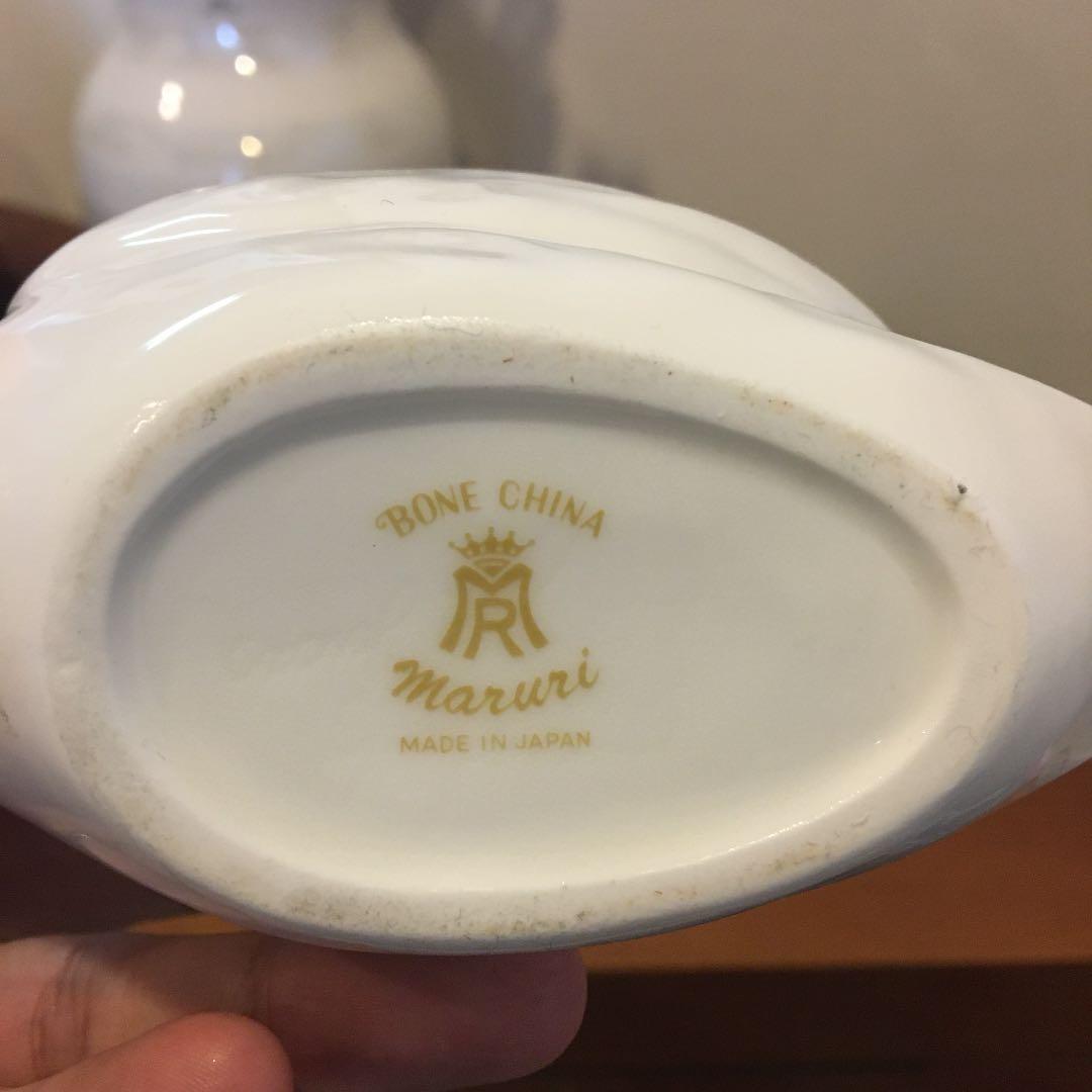 ビンテージ　マルリMaruri ボーンチャイナバラを咥えた美しい白鳥オブジェ