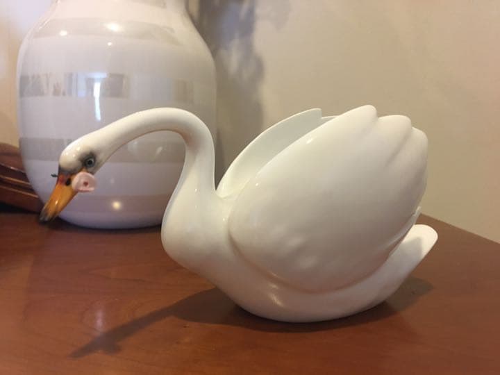 ビンテージ　マルリMaruri ボーンチャイナバラを咥えた美しい白鳥オブジェ