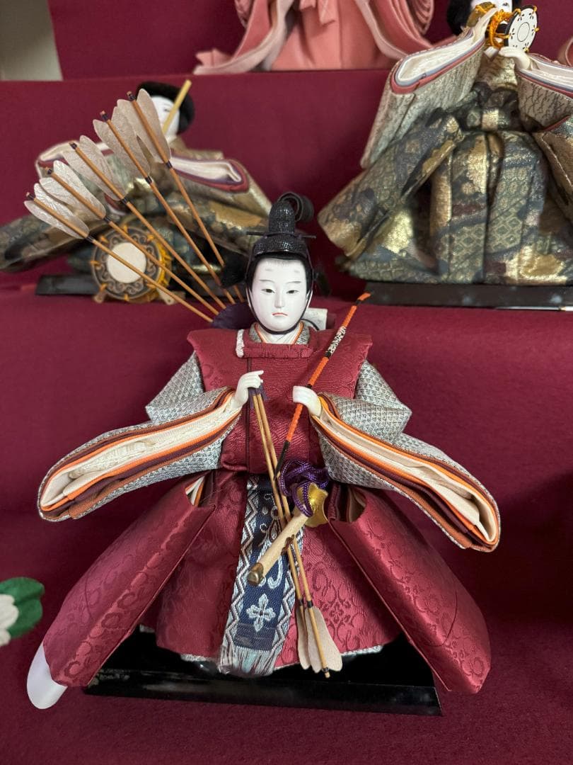 七段飾り　ひな人形