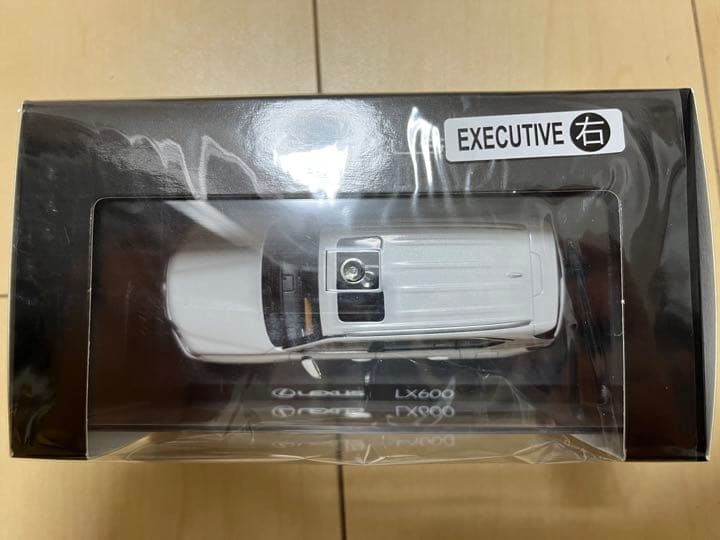 レクサス　LX600 白　エグゼクティブ