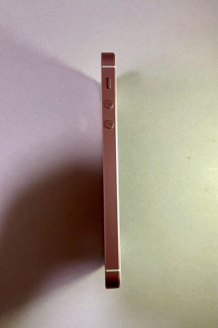 スマートフォン本体 iphone se 128GB Battery 99%