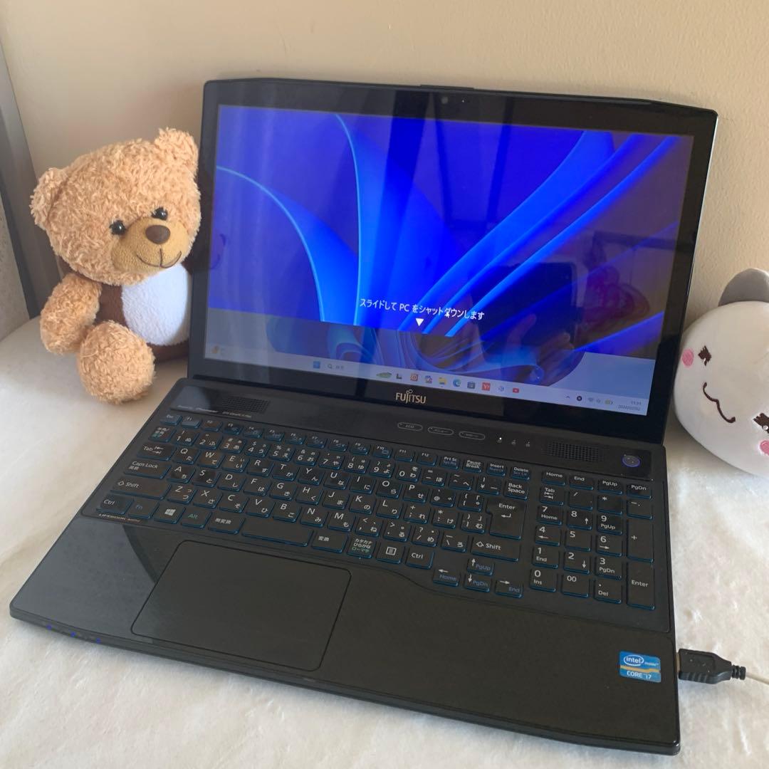 富士通 ノートPC i7 8GB 256GB SSD office2024