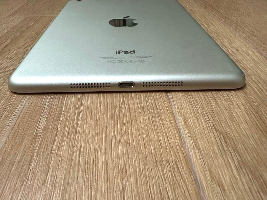 iPad mini 2 ME860J/A Wi-Fi 128GB ケース付き