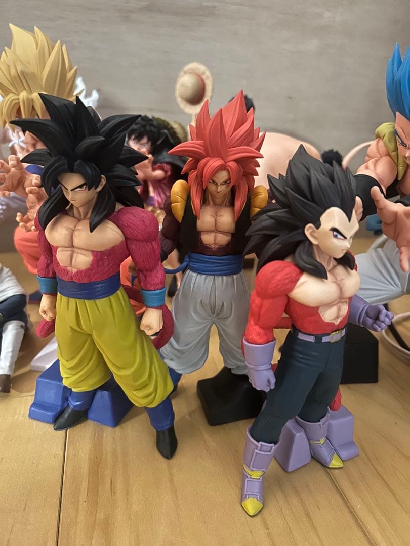 ドラゴンボール　ジョジョ　ワンピース　チェンソーマン　フィギュア