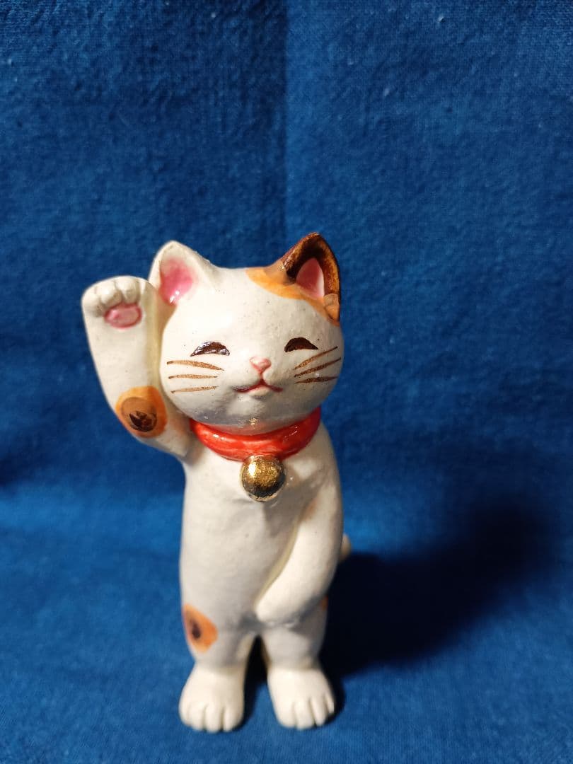 招き猫　右手上げ立ち招き猫陶器製大小　山崎清孝作品　新品長期保存品